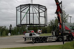 Fazerilan lasihuone kuljetuksessa