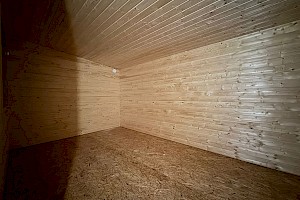 Pihamökin sisämateriaalit räätälöitynä